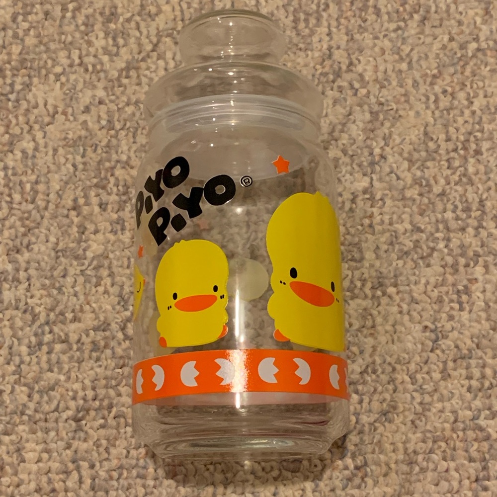 Glass jar